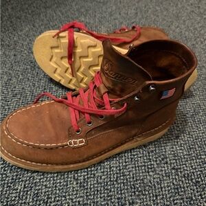 Danner Women’s Brown Leather Boots